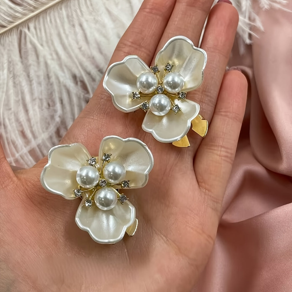 Camellia Perla – Button Jewel